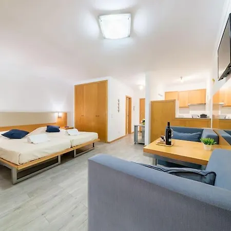Apartment Garajau Studio- Pool & Parking *