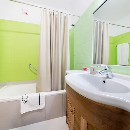 Garajau Studio- Pool & Parking 公寓 *