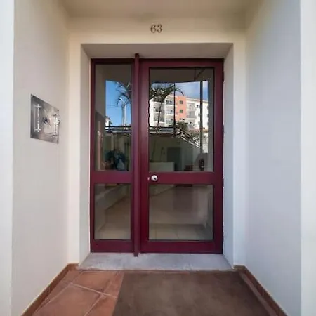 Garajau Studio- Pool & Parking Apartment *