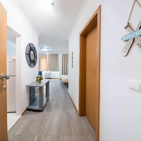 Apartment Garajau Studio- Pool & Parking Canico (Madeira)